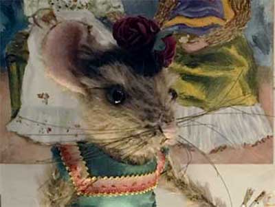 Frida Kahlo mouse at her exhibition