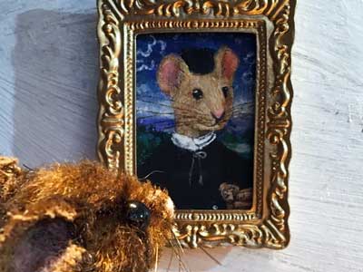 Mouse looking at painting inspired by Hans Memling